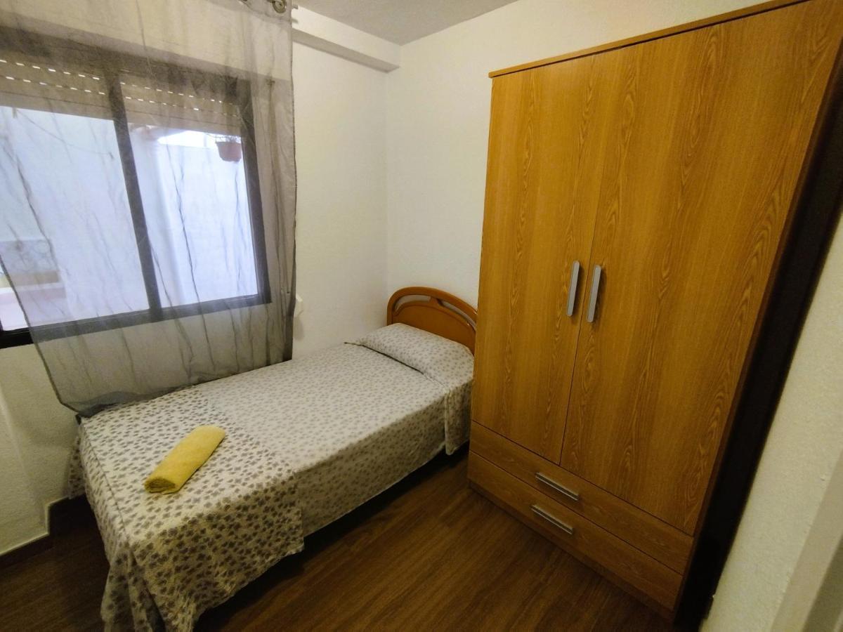 Sunny Flat With Huge Terrace! Close Downtown! Аликанте Екстериор снимка